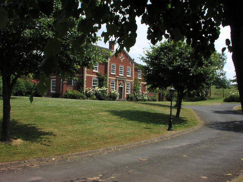 Austons Down Farm B&B Claverdon Exterior foto